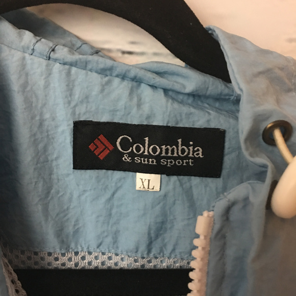 Columbia & Sun Sport Blue and White Stripped Vest - Picture 3 of 7